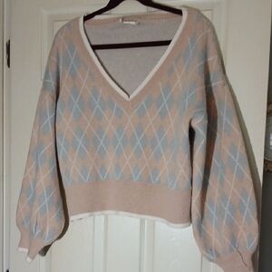 Argyle V-Neck Sweater - Beige and Blue